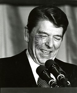 Image description is not available for 1984.250
